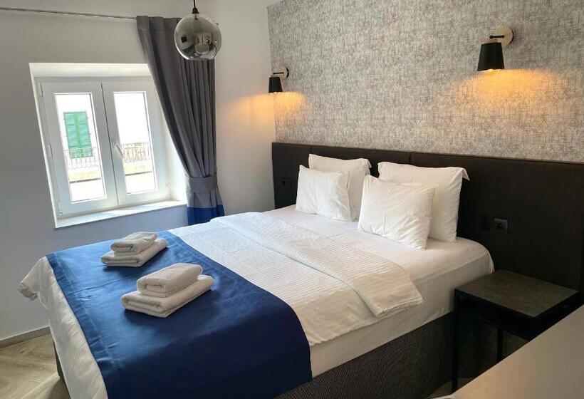 پانسیون Kotor Nest