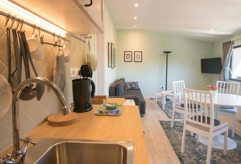 پانسیون Nana / Sobe & Apartmani