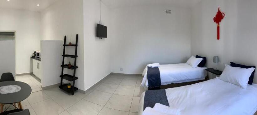 بنسيون One More Nap Self Catering