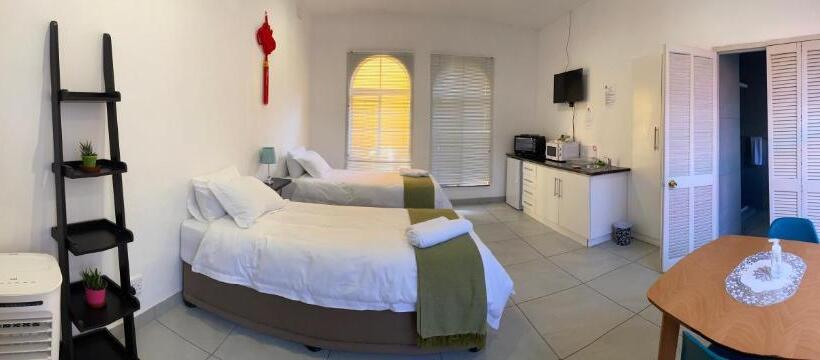 بنسيون One More Nap Self Catering