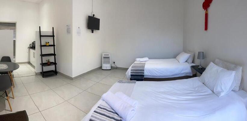 بنسيون One More Nap Self Catering