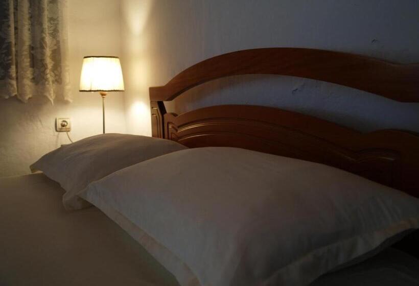 פנסיון Q Bay Apartments