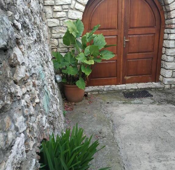 פנסיון Q Bay Apartments