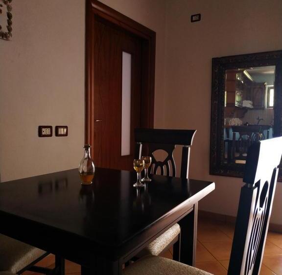 פנסיון Q Bay Apartments