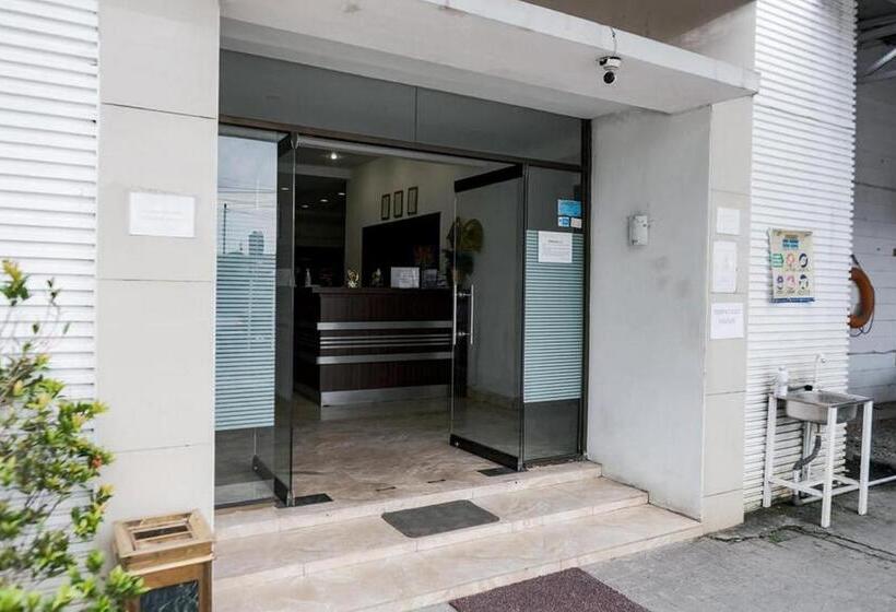 פנסיון Reddoorz @ Jalan Gajah Mada Medan 2