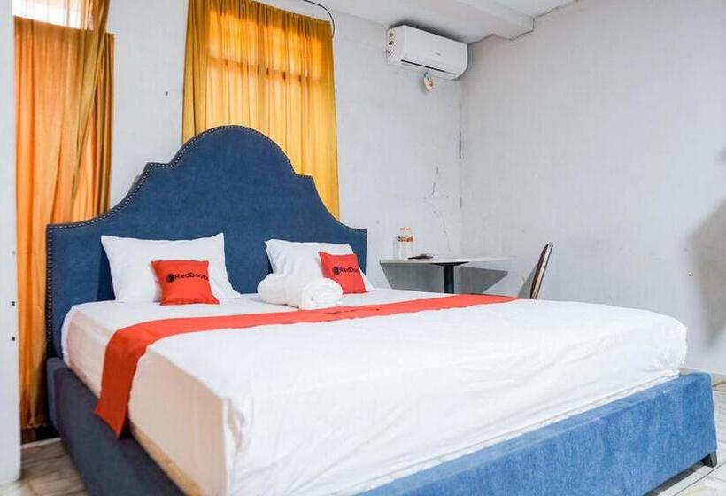 פנסיון Reddoorz @ Jalan Gajah Mada Medan 2