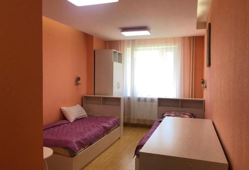 پانسیون Tara Lodge