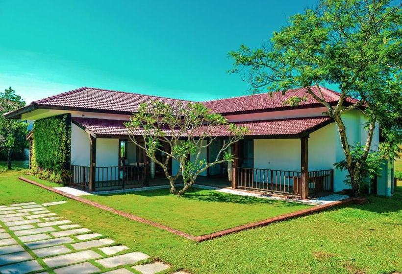 Курорт Niraamaya Private Villas Benaulim, Goa