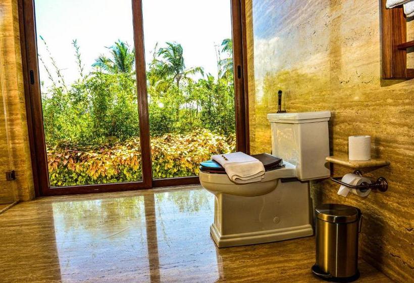 Курорт Niraamaya Private Villas Benaulim, Goa