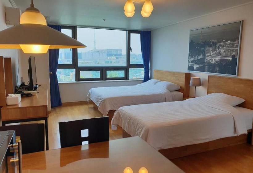 Stay And Co Residence