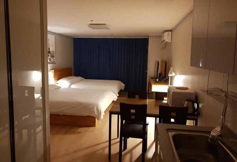 Stay And Co Residence