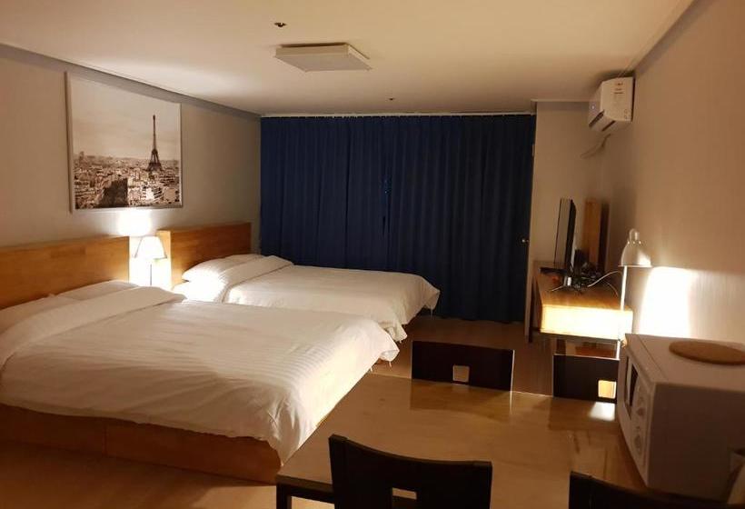 Stay And Co Residence