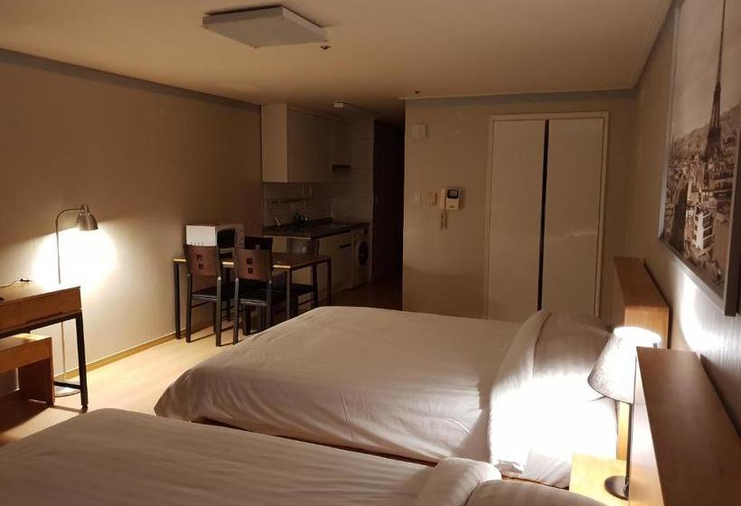 Stay And Co Residence