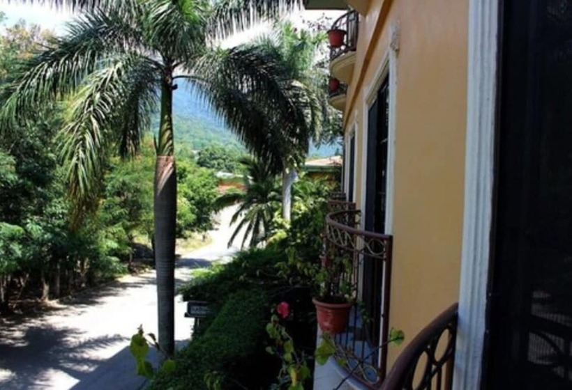 Aparthotel La Cordillera