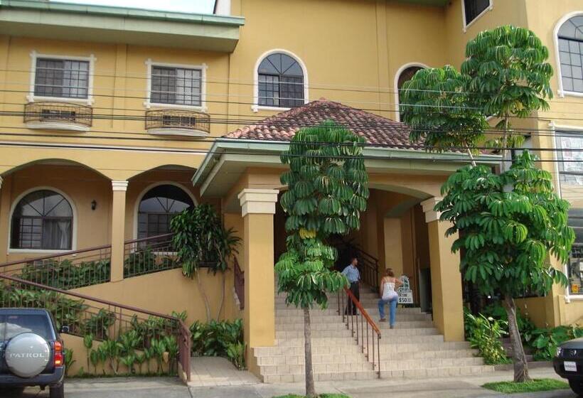 Aparthotel La Cordillera