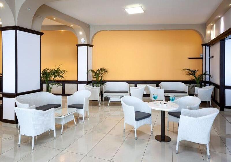 Aparthotel Los Dragos Del Sur