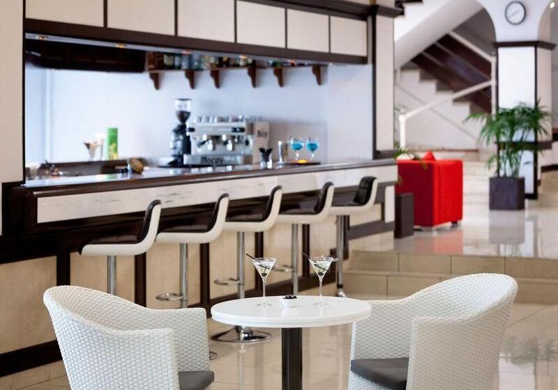 Aparthotel Los Dragos Del Sur