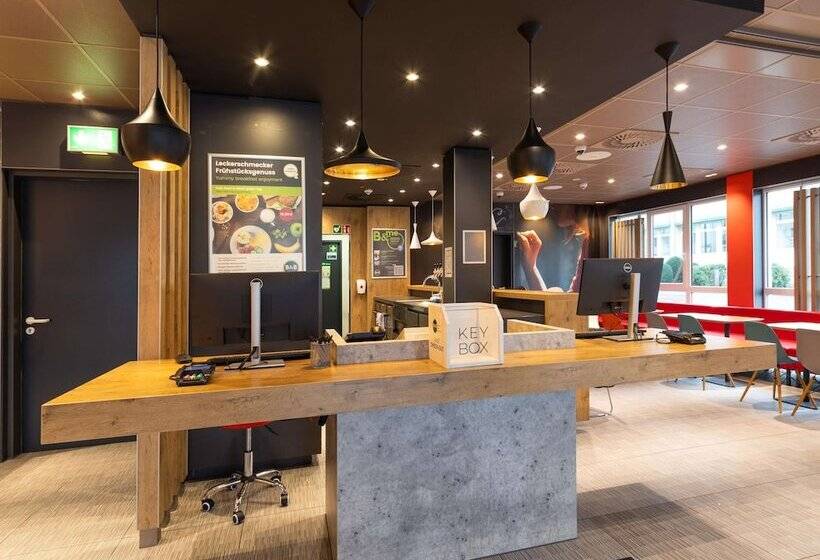 B&B HOTEL Wuppertal-City