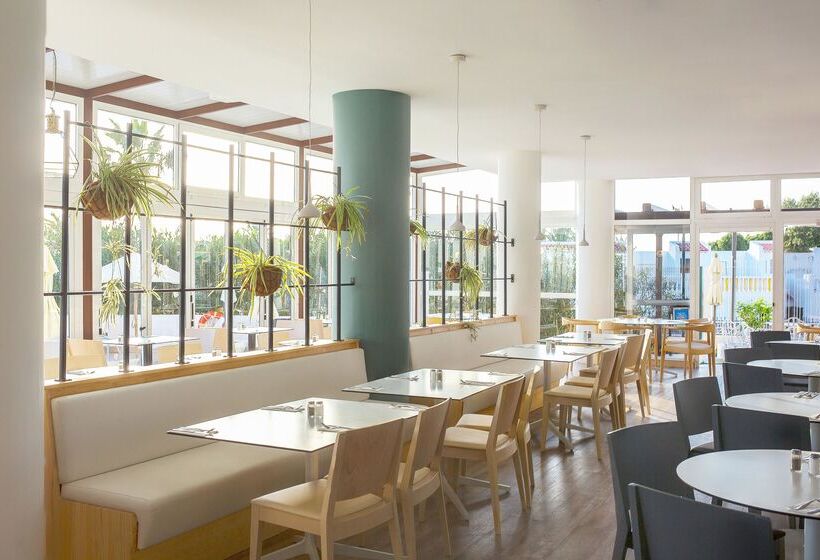 Coral Ocean View - Adults Only