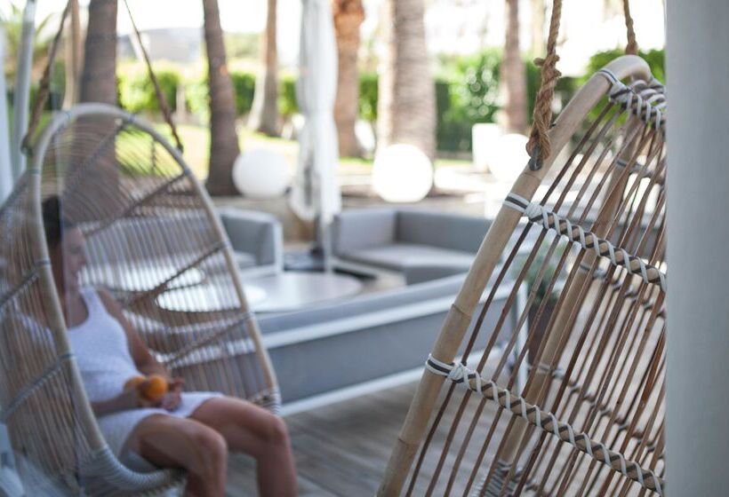 Coral Ocean View - Adults Only