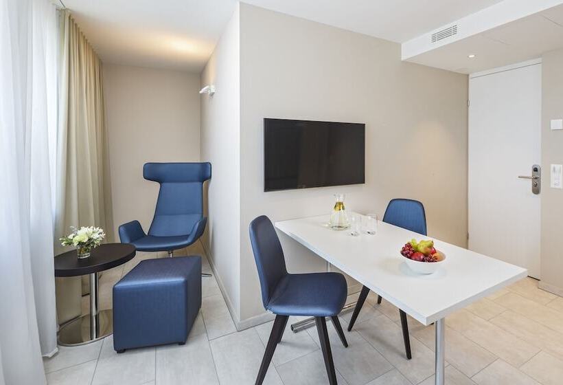 Отель Achesa Homes