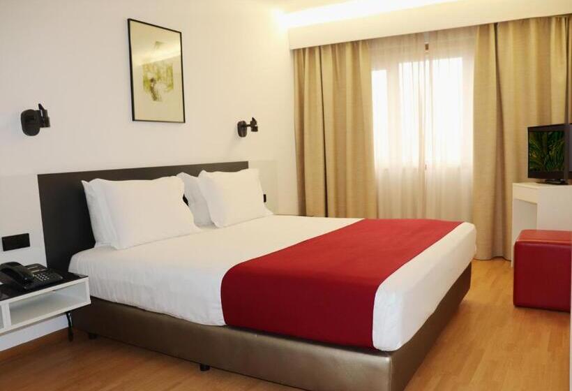 فندق Amadeos   Matosinhos   Porto