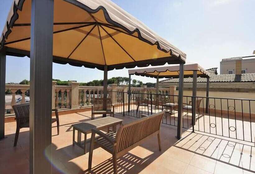 هتل Aurelius Art Gallery