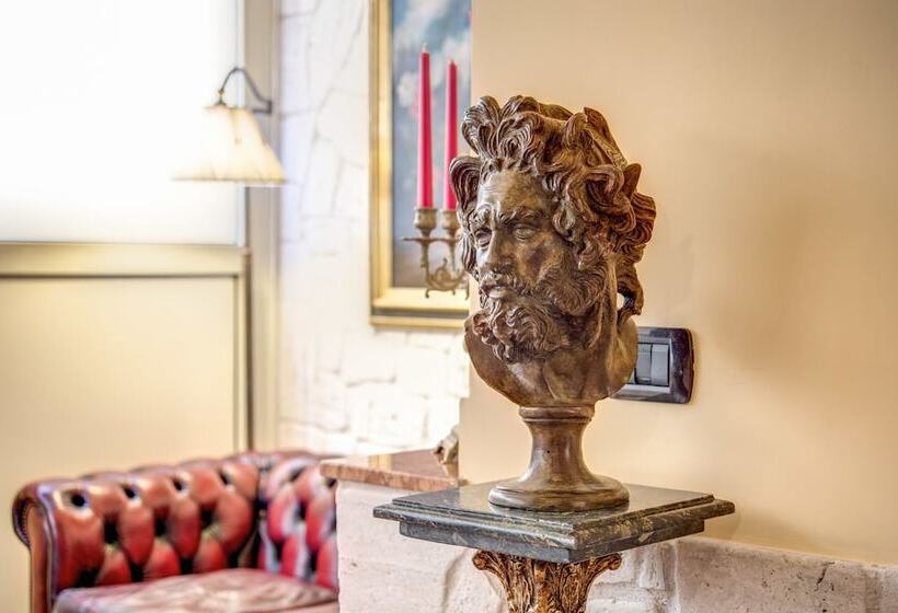 هتل Aurelius Art Gallery