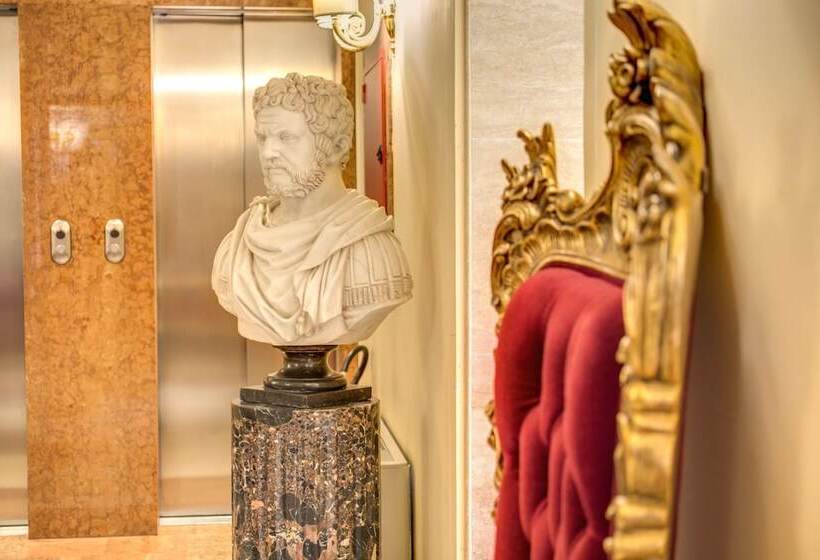 هتل Aurelius Art Gallery