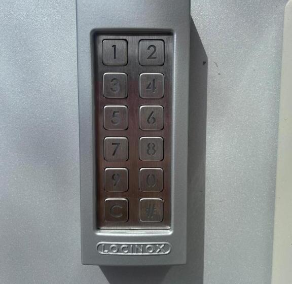 Отель Best In Hosting Graz Self Check In