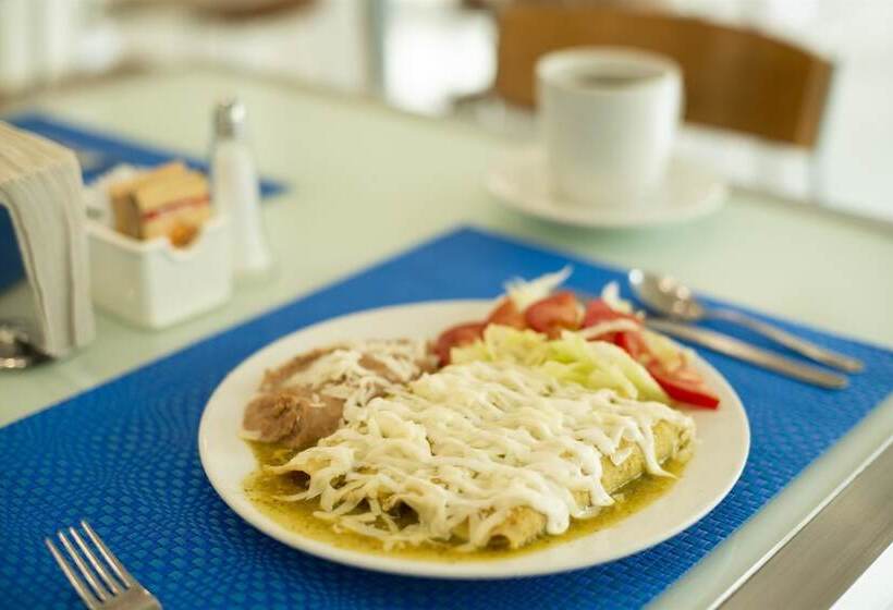 Отель Best Western Centro Monterrey