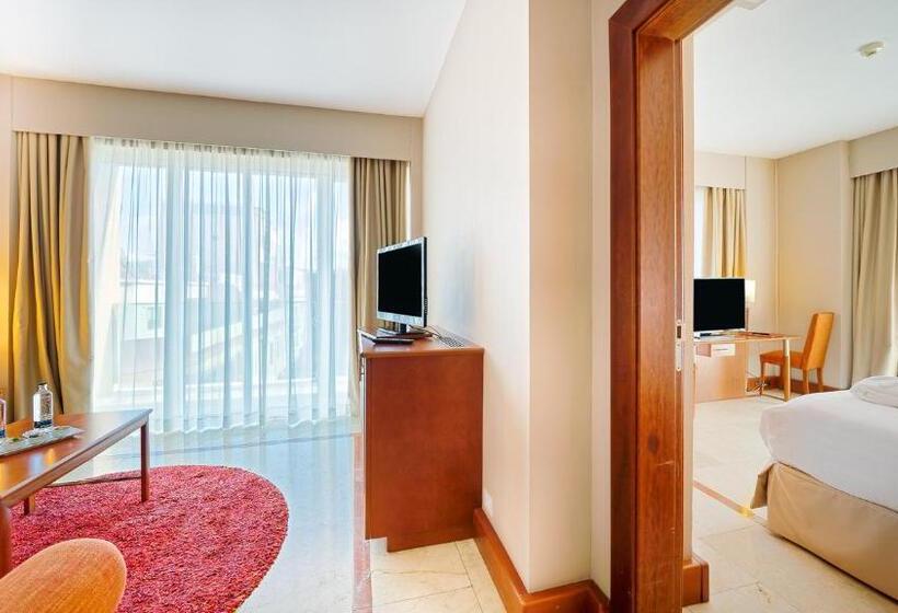 ホテル Bull Reina Isabel & Spa