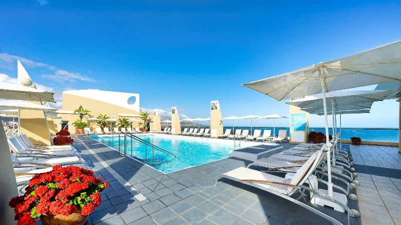 ホテル Bull Reina Isabel & Spa