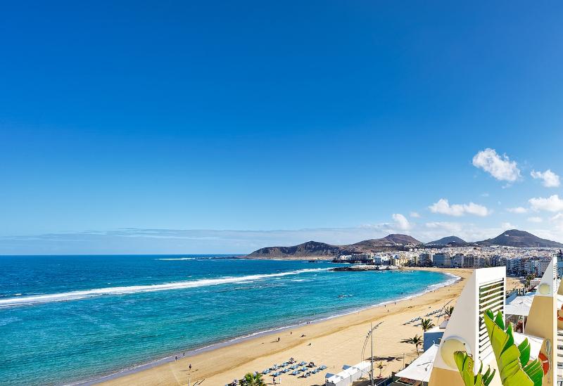 ホテル Bull Reina Isabel & Spa