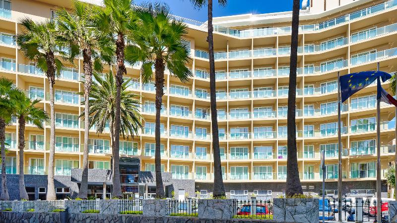 ホテル Bull Reina Isabel & Spa