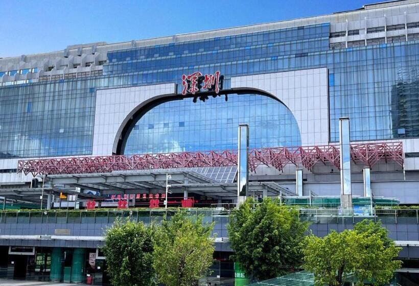 هتل Century Plaza