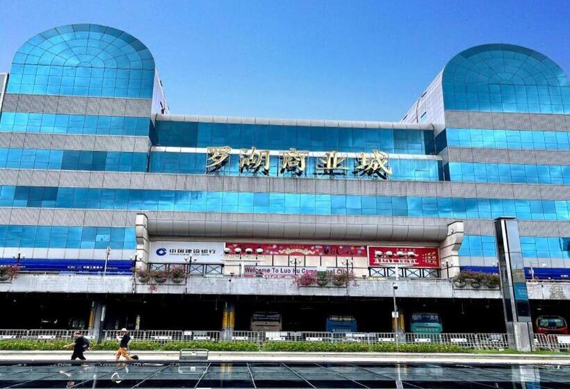 هتل Century Plaza