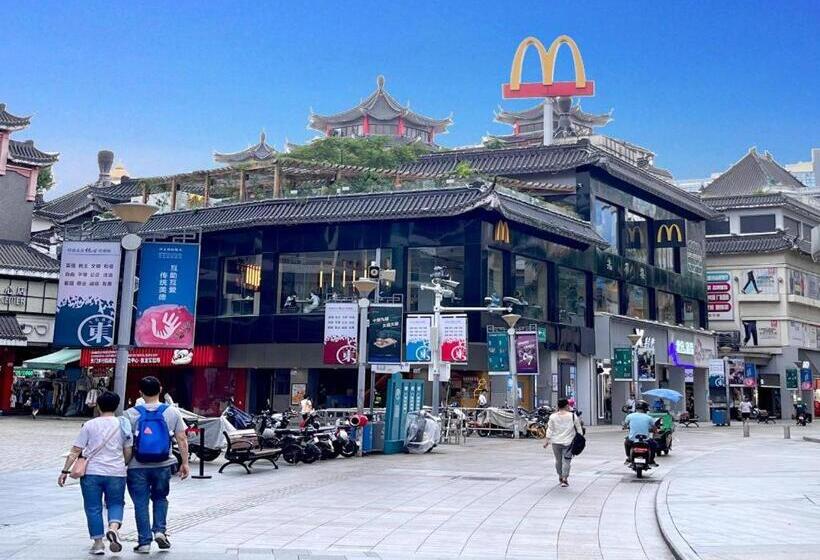 هتل Century Plaza