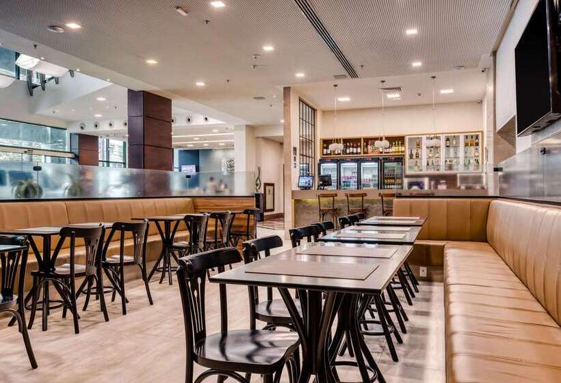 בית מלון כפרי Comfort Suites Vitoria