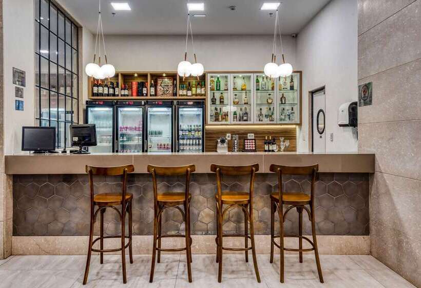 בית מלון כפרי Comfort Suites Vitoria