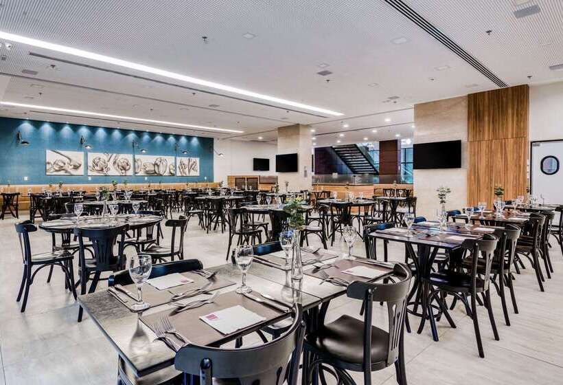 בית מלון כפרי Comfort Suites Vitoria