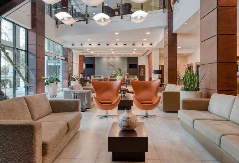 בית מלון כפרי Comfort Suites Vitoria