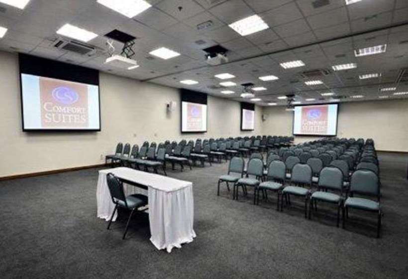 בית מלון כפרי Comfort Suites Vitoria