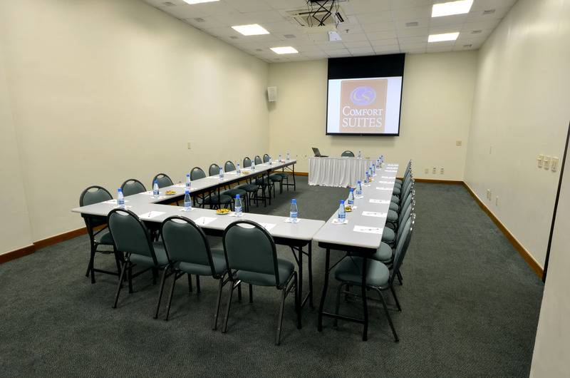 בית מלון כפרי Comfort Suites Vitoria