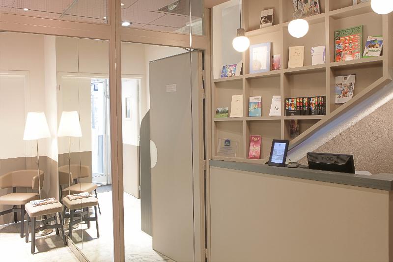 ホテル Contact Hôtel Alizé Montmartre