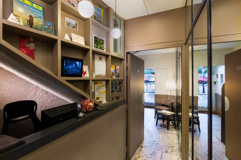 ホテル Contact Hôtel Alizé Montmartre