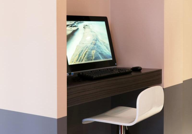 ホテル Contact Hôtel Alizé Montmartre