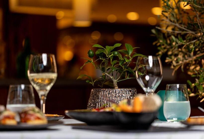 هتل Corinthia  Lisbon