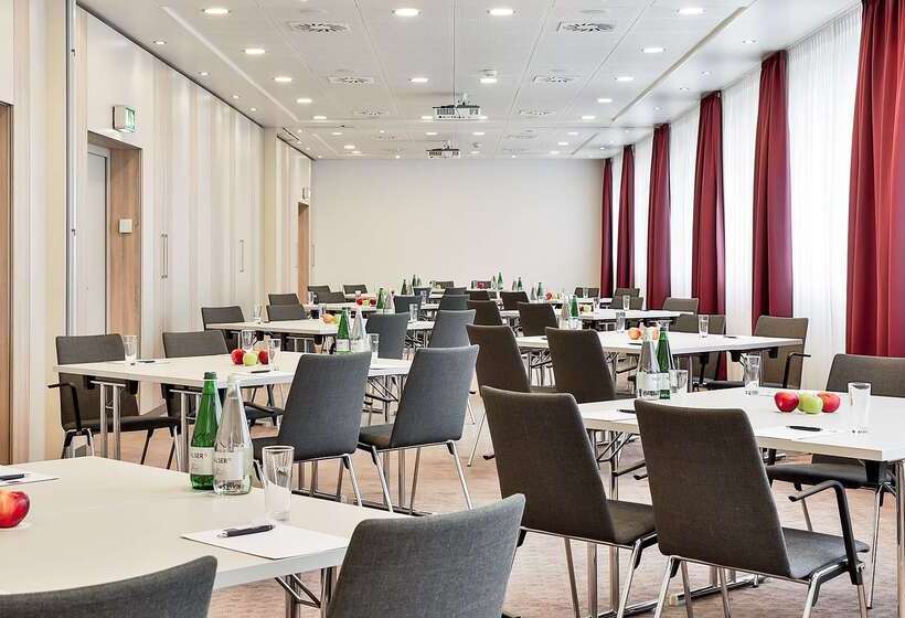 Отель Essential By Dorint Basel City