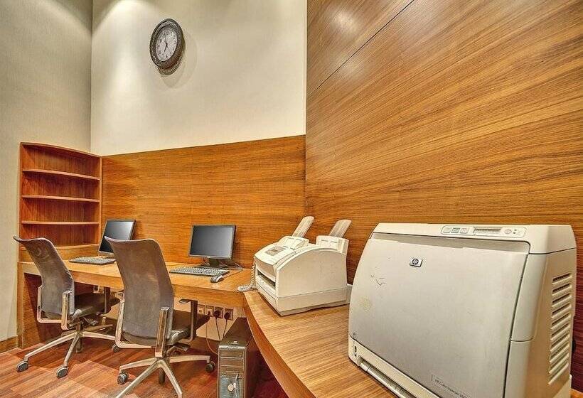 ホテル Elaf Kinda